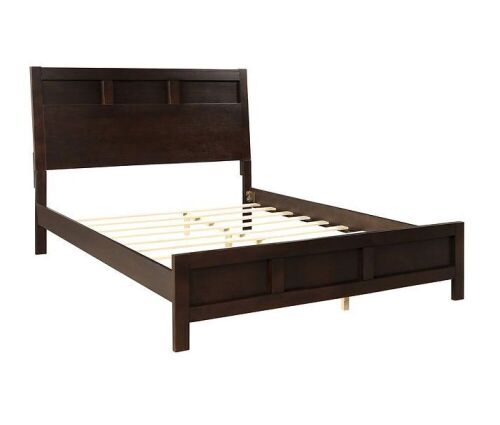 Full Platform Bed in Rich Brown  - Lot 426