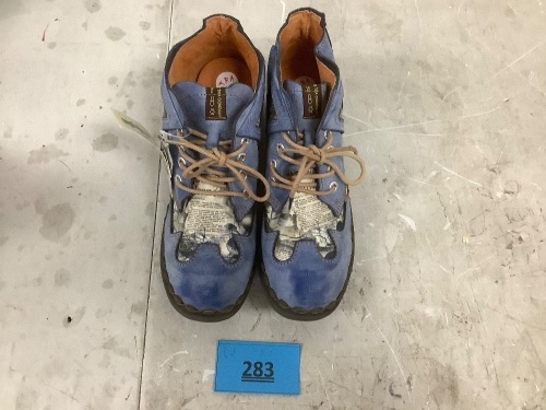 Eyes Designer Boots (Size Unknown) - Lot 283