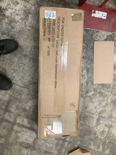 Bathen Ladder Shelf - Lot 1272