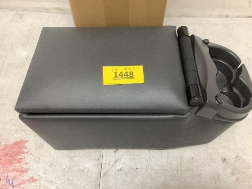 Center Console For Unknown Vehicle - Lot 1448