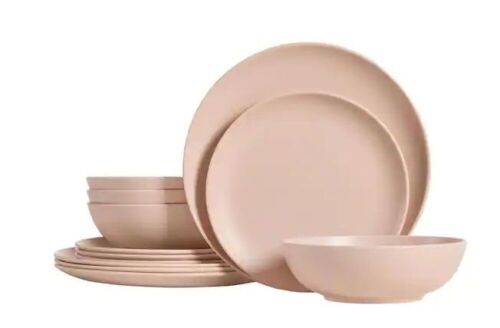 StyleWell Taryn Melamine Dinnerware Set in Matte Aged Clay, Service for 4  - Lot 180
