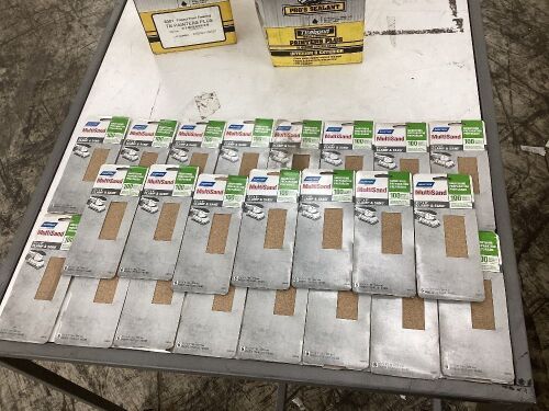 Lot of (23) Norton MultiSand 3-2/3 Inch By 9 Inch 100 Grit Medium Clamp & Sand  - Lot 397