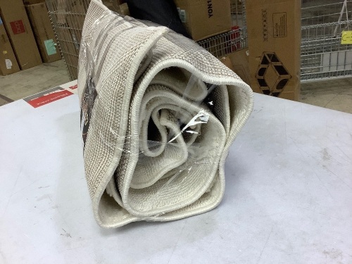 Palafito White Rug 16 X 70  - Lot 199