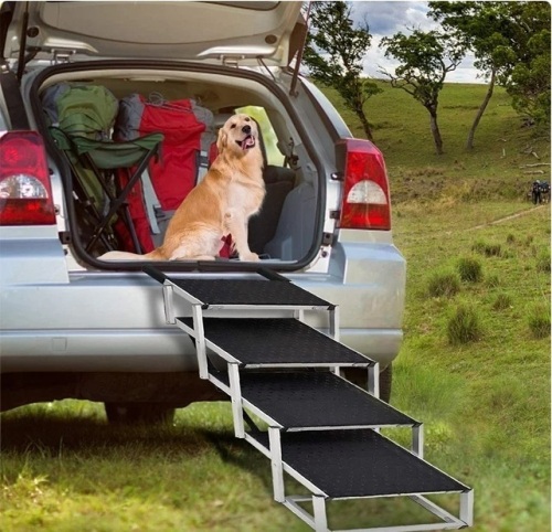 Snagle Paw Extra Wide Dog Car Stairs for Large Dogs - Lot 308