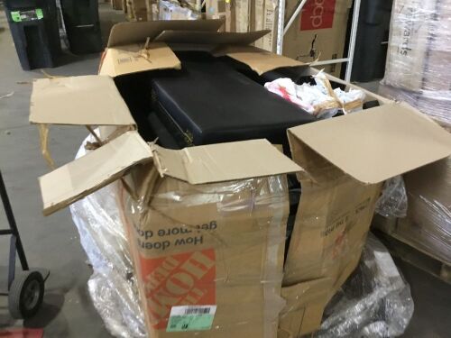Black Sectional Sofa - Lot 1016