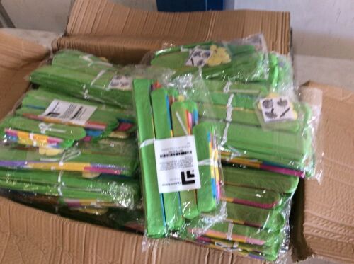 Lot of (70) 20 Pc Colored Tissue Paper Flower Decorations - Lot 628
