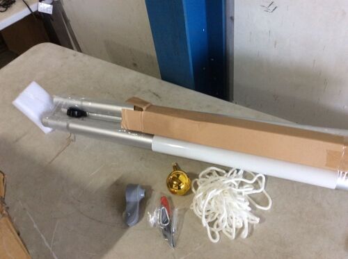 Voilamart 20' Sectional Flag Pole - Lot 870