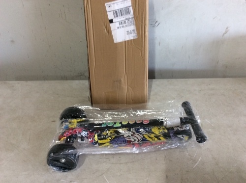 Children's Folding 3-Wheel Graffiti Flashing Scooter - Lot 253