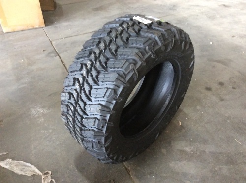  Atturo Trail Blade MTS 35x13.50R20LT Tire  - Lot 443
