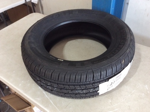 Cooper EVOLUTION TOUR 225/60R16 98T Tire - Lot 899