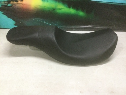 Motorcycle Seat  - Lot 583