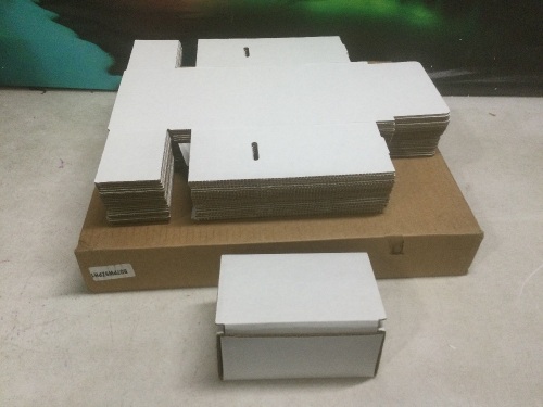 White Cardboard Shipping Boxes, 25ct, 6 x 4 x 3 Inches  - Lot 396