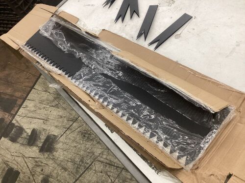 Black Steel Landscape Edging 30'  - Lot 399