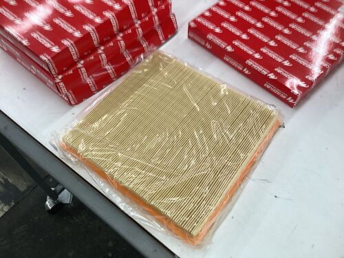 Lot of (4) Engine Air Filter for BMW F07 F01 F02 F26 F15 F16  - Lot 556