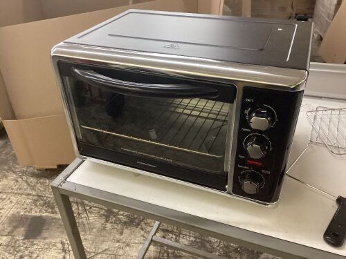 Hamilton Beach 1500-Watt 12-Slice Black Countertop Oven with Convection and Rotisserie  - Lot 675