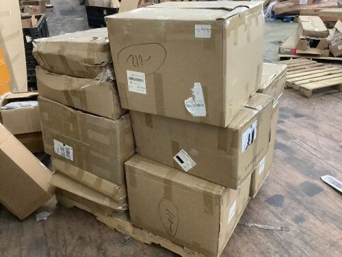 Pallet of Auto Floor Mats & Seat Covers  - Lot 141