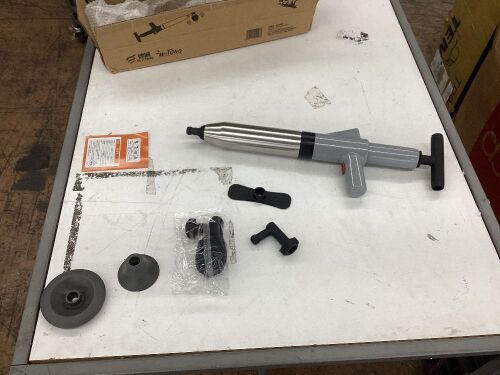 Toilet Air Drain Plunger  - Lot 604