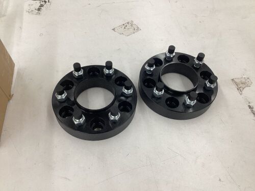 1.25" Thick 6x135 Wheel Spacers for Ford F-150 Expedition Lincoln - Lot 297