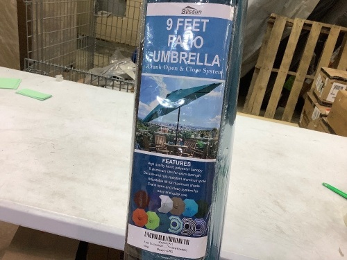 9 feet patio umbrella blissun - Lot 262