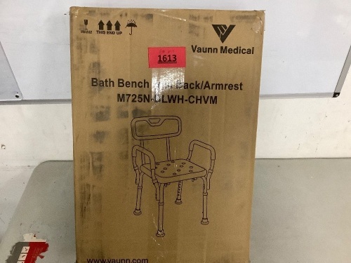 Shower Chair with arm rests - Lot 1613