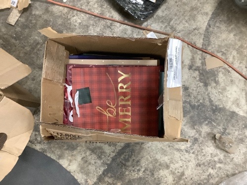 Box of Christmas bags  - Lot 1768