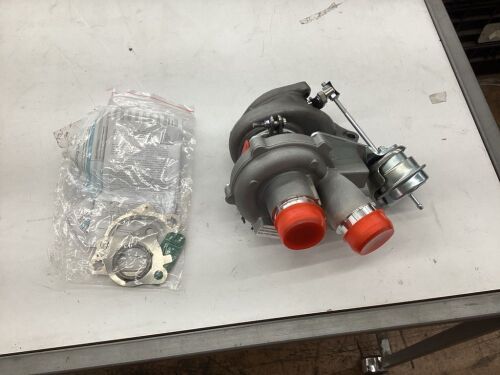 Twin Turbo Charger for Ford F150 Expedition 3.5L 2013-2016 - Lot 432