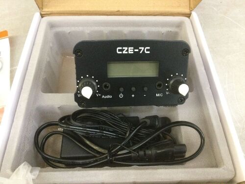 FM Transmitter Kit  - Lot 524