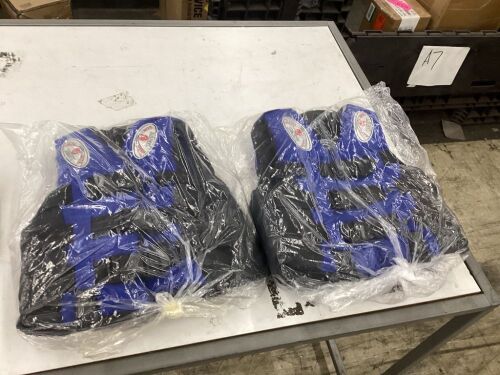 Lot of (2) JARUSITE Life Jackets, Small  - Lot 555