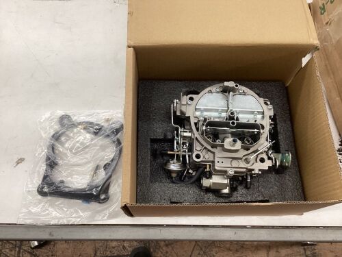 4 Barrel Carburetor Manual Choke - Lot 580