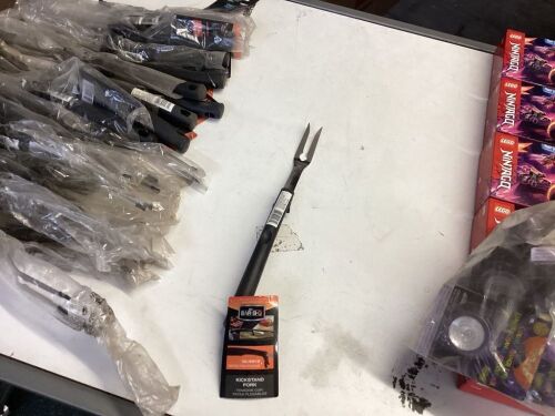 Lot of (22) Mr. Bar-B-Q Kickstand Fork - Lot 749