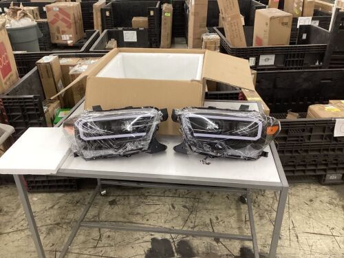 Pair of Headlights, Unknown Fit  - Lot 544