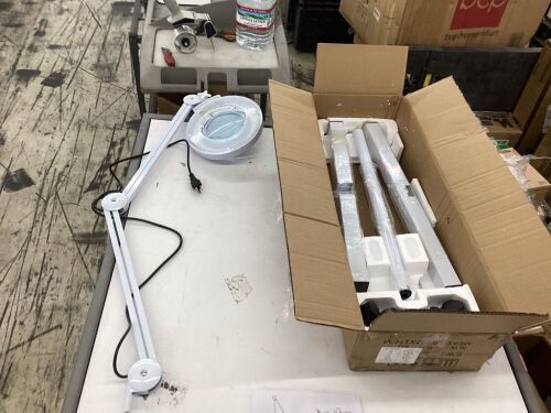 LED Cold Light Magnifier Lamp  - Lot 546