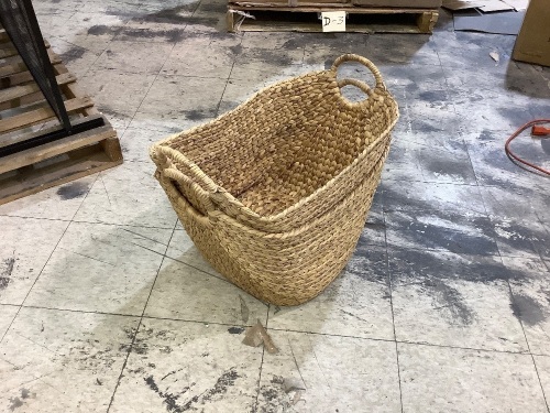 Set of 2 wicker baskets - Lot 430