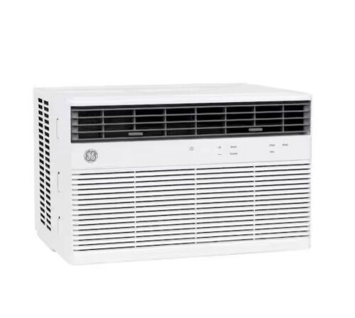 GE 18,300 BTU 230/208V Window Air Conditioner Cools 1000 Sq. Ft. with ENERGY STAR,Wi-Fi and Remote in White  - Lot 29