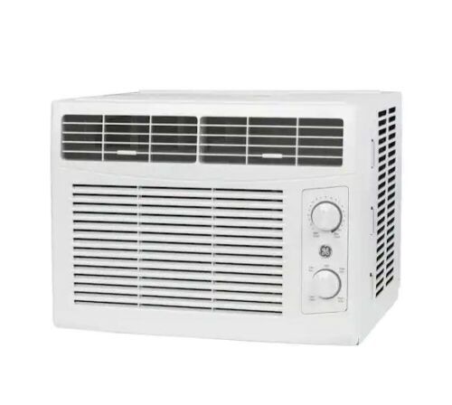 GE 5,000 BTU 115V Window Air Conditioner Cools 150 Sq. Ft. in White  - Lot 89