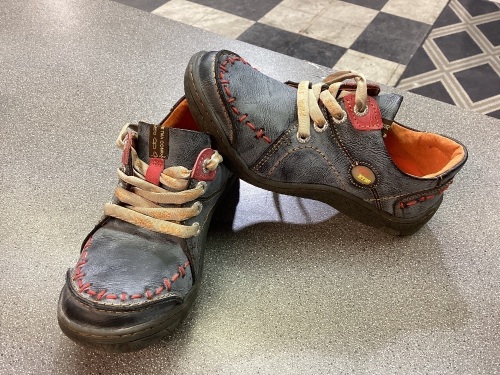Tma hand stitched shoes size 81/2 - Lot 67