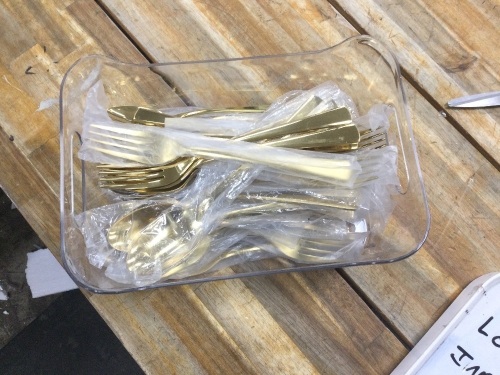Gold Cuttery Assorted - Lot 2749