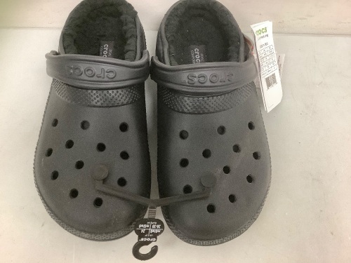 Crocs, Size M6/W8, Appears New - Lot 483