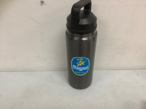 Yeti Bottle, Appears New, Sold as is - Lot 19
