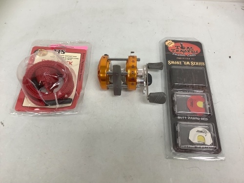 Lot of (3) Fishing Items, Appears new, Sold as is  - Lot 532