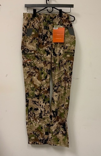 Sitka Subalpine Series Traverse Pants for Men, 33T, Appears New, Sold as is - Lot 192