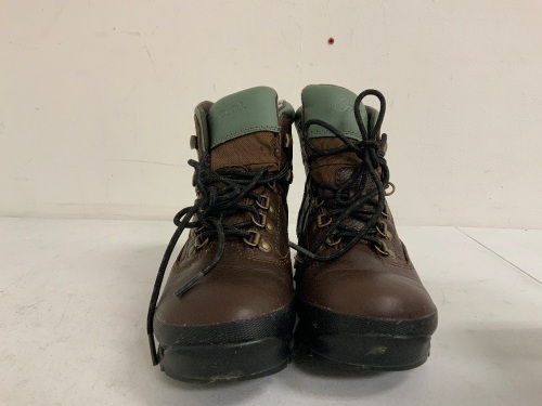 Womens Boots, 8M, E-Commerce Return, Sold as is - Lot 227