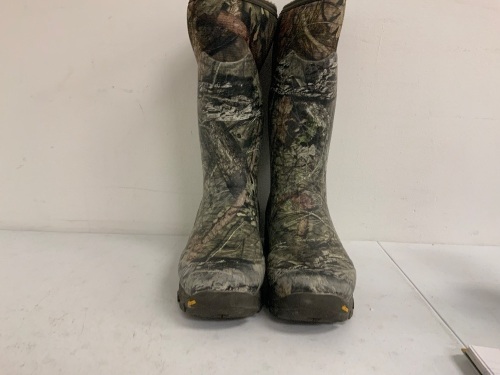 Muck Boot Co Mens Rubber Boots, 11, E-Commerce Return, Sold as is - Lot 268
