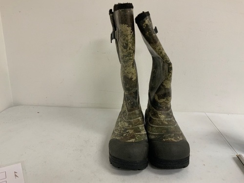 Mens Rubber Boots, 9, E-Commerce Return, Sold as is - Lot 260