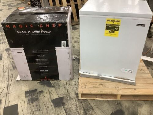 Magic Chef 5.0 Cu Ft Chest Freezer - Dented - Lot 26