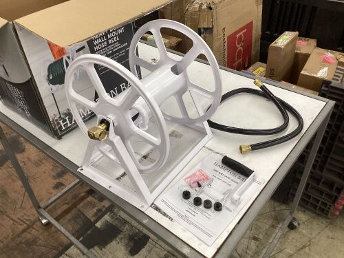 Hampton Bay Heavy Duty Wall Mount Hose Reel  - Lot 570