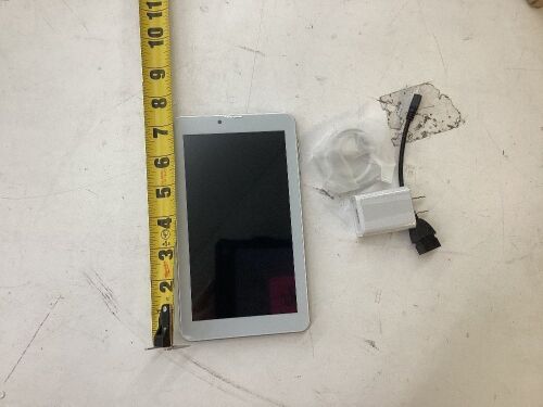 7" Tablet  - Lot 525