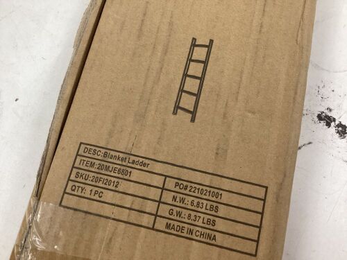 Blanket Ladder  - Lot 512