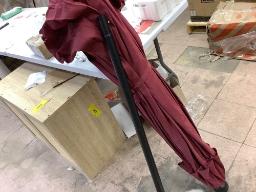 7.5ft 8 ribs frills patio umbrella  - Lot 307