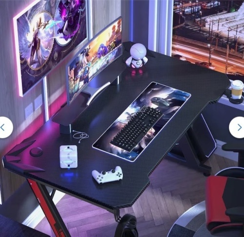 Vineego 55-in Black Modern/Contemporary Gaming Desk - Lot 531